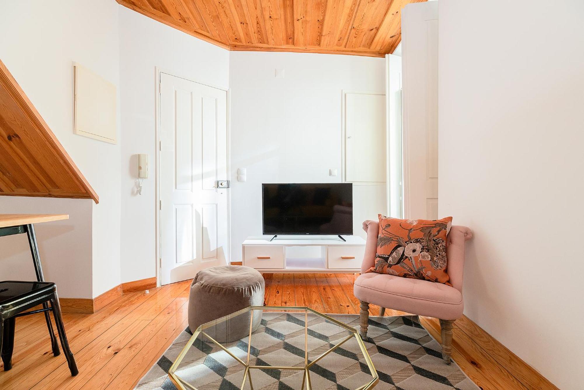 River View 1Bdr Apt In Alfama Close To Tram Lisboa 外观 照片